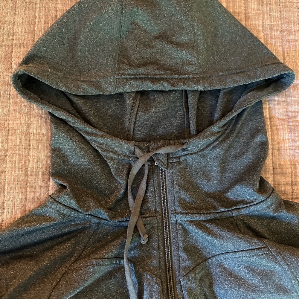 ALO women’s sweatshirt